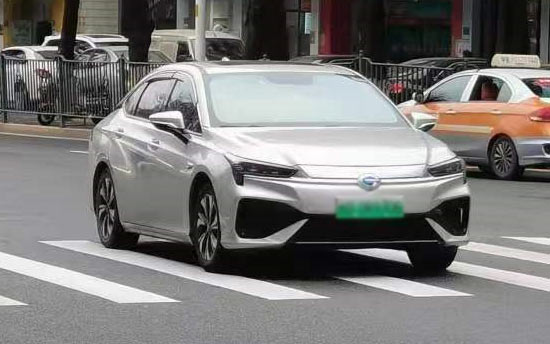 汽车安装抬头显示要多少钱