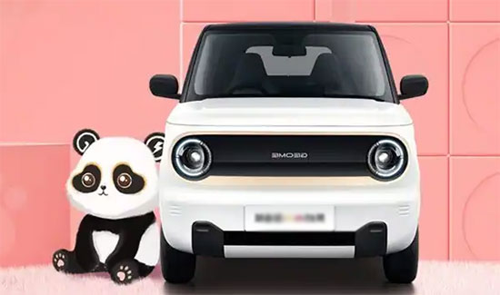 吉利熊猫mini电动车(吉利熊猫mini电动车：小身材大未来)