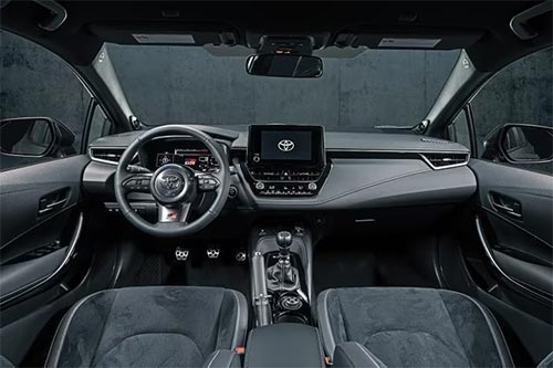 2024款丰田GR Corolla增加高级装饰和GR性能零件