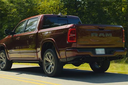 2025 Ram 1500放弃了V8发动机，增加了涡轮增压器和新技术