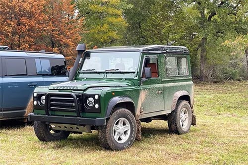 我们与路虎一起参加2023年Destination Defender